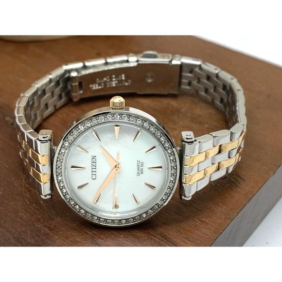 Citizen Women\'s Watch ER0216-67D Quartz White Mother of Pearl Dial Two T… main image 4